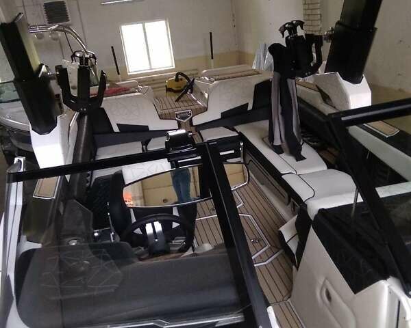 Nautique Super Air Nautique, об'ємом двигуна 6.2 л та пробігом 0 тис. км за 305000 $, фото 5 на Automoto.ua