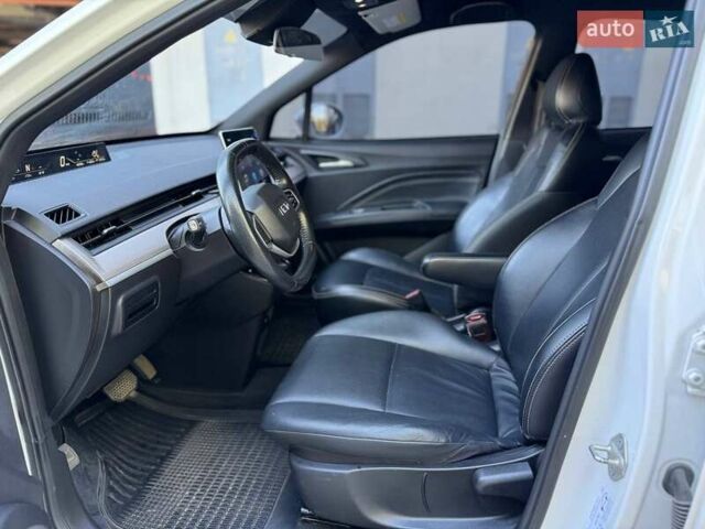 Белый Neta V, объемом двигателя 0 л и пробегом 35 тыс. км за 14800 $, фото 16 на Automoto.ua