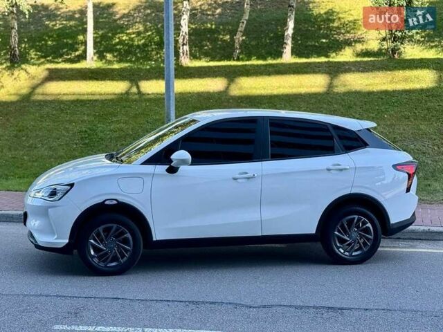 Белый Neta V, объемом двигателя 0 л и пробегом 35 тыс. км за 14800 $, фото 3 на Automoto.ua