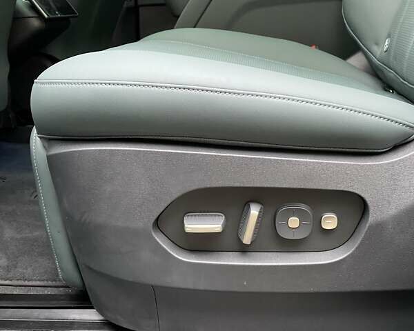 Серый NIO ES8, объемом двигателя 0 л и пробегом 1 тыс. км за 73000 $, фото 33 на Automoto.ua