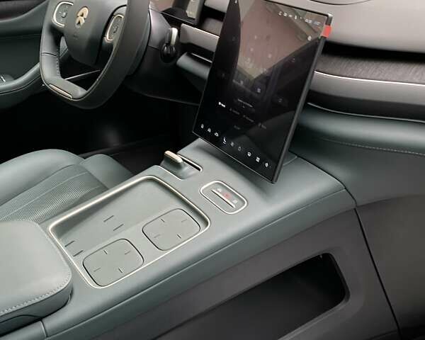 Серый NIO ES8, объемом двигателя 0 л и пробегом 1 тыс. км за 73000 $, фото 25 на Automoto.ua