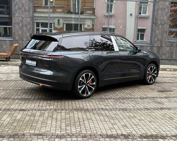 Серый NIO ES8, объемом двигателя 0 л и пробегом 1 тыс. км за 73000 $, фото 5 на Automoto.ua