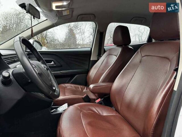 Белый ORA IQ, объемом двигателя 0 л и пробегом 180 тыс. км за 12990 $, фото 23 на Automoto.ua