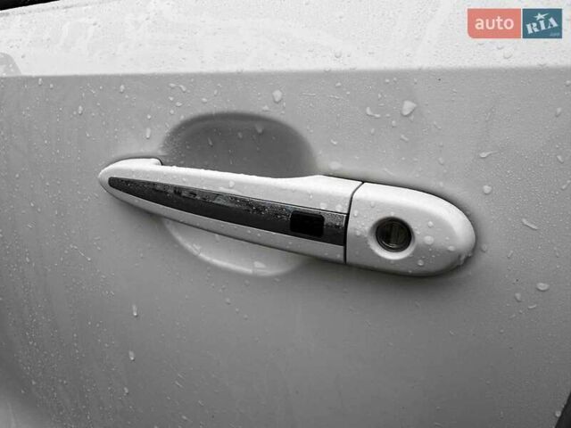 Белый ORA IQ, объемом двигателя 0 л и пробегом 180 тыс. км за 12990 $, фото 11 на Automoto.ua