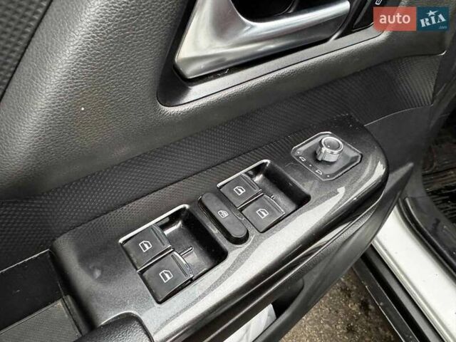 Белый ORA IQ, объемом двигателя 0 л и пробегом 180 тыс. км за 12990 $, фото 13 на Automoto.ua