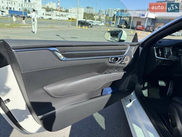 Белый Polestar 1, объемом двигателя 1.97 л и пробегом 16 тыс. км за 94000 $, фото 16 на Automoto.ua