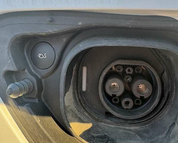 Білий Polestar 2, об'ємом двигуна 0 л та пробігом 39 тис. км за 22222 $, фото 6 на Automoto.ua