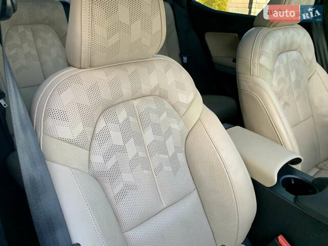 Белый Polestar 2, объемом двигателя 0 л и пробегом 29 тыс. км за 33500 $, фото 102 на Automoto.ua