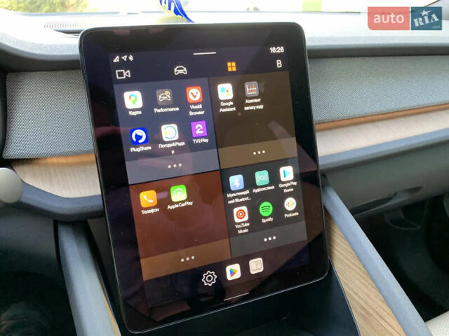 Белый Polestar 2, объемом двигателя 0 л и пробегом 29 тыс. км за 33500 $, фото 84 на Automoto.ua