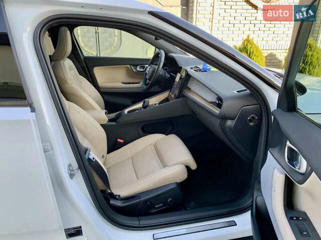 Белый Polestar 2, объемом двигателя 0 л и пробегом 29 тыс. км за 33500 $, фото 95 на Automoto.ua