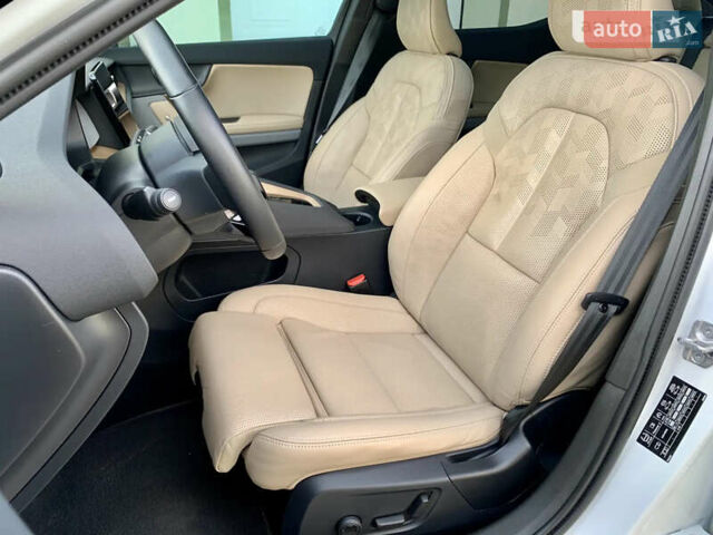 Белый Polestar 2, объемом двигателя 0 л и пробегом 29 тыс. км за 33500 $, фото 56 на Automoto.ua