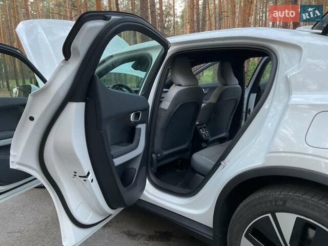 Белый Polestar 2, объемом двигателя 0 л и пробегом 18 тыс. км за 23900 $, фото 49 на Automoto.ua
