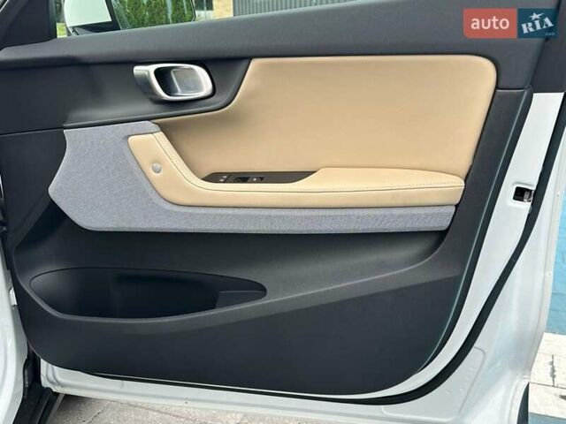 Белый Polestar 2, объемом двигателя 0 л и пробегом 21 тыс. км за 26000 $, фото 16 на Automoto.ua