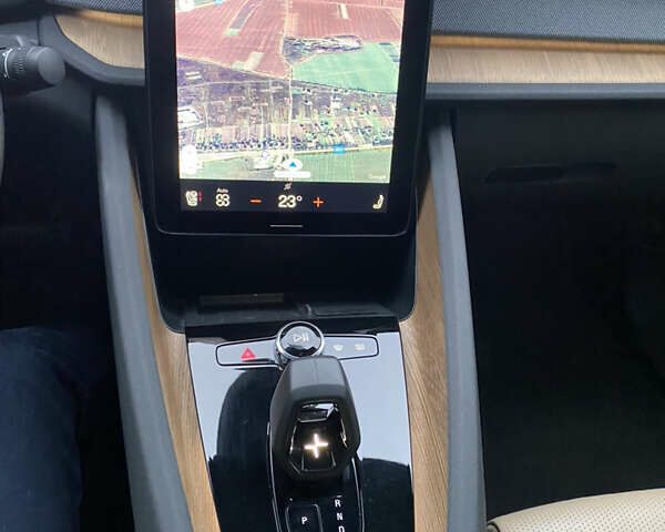 Белый Polestar 2, объемом двигателя 0 л и пробегом 34 тыс. км за 26000 $, фото 2 на Automoto.ua