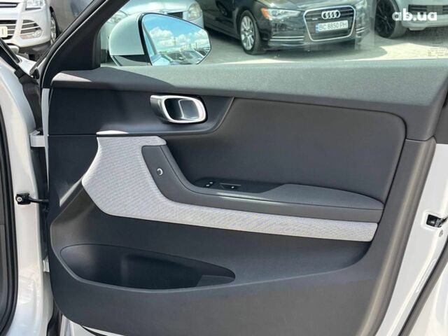 Білий Polestar 2, об'ємом двигуна 0 л та пробігом 56 тис. км за 23990 $, фото 29 на Automoto.ua