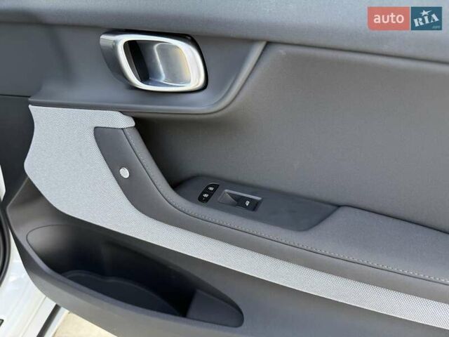 Білий Polestar 2, об'ємом двигуна 0 л та пробігом 16 тис. км за 26300 $, фото 24 на Automoto.ua