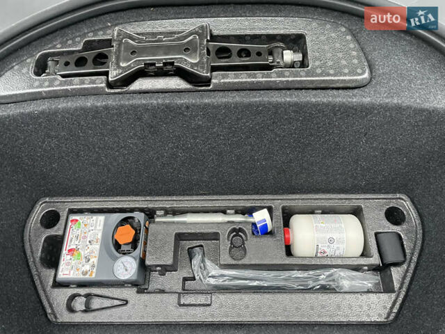 Білий Polestar 2, об'ємом двигуна 0 л та пробігом 55 тис. км за 24500 $, фото 27 на Automoto.ua