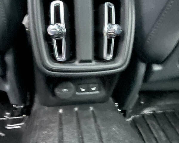 Білий Polestar 2, об'ємом двигуна 0 л та пробігом 55 тис. км за 24500 $, фото 15 на Automoto.ua