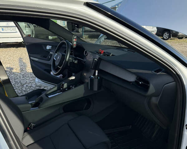 Белый Polestar 2, объемом двигателя 0 л и пробегом 56 тыс. км за 31000 $, фото 18 на Automoto.ua