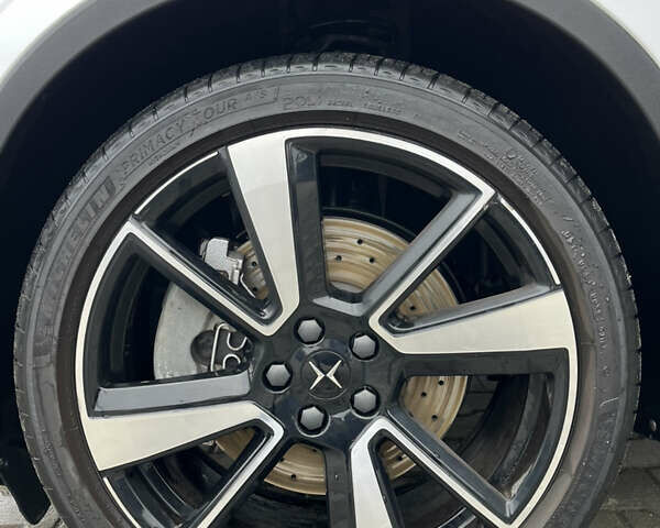 Белый Polestar 2, объемом двигателя 0 л и пробегом 31 тыс. км за 19499 $, фото 16 на Automoto.ua