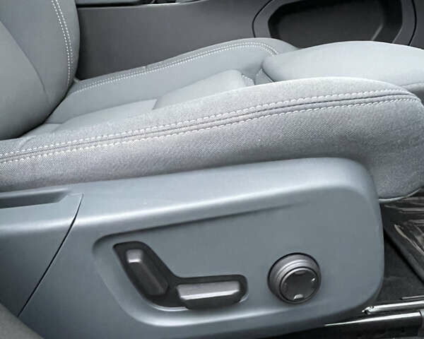 Білий Polestar 2, об'ємом двигуна 0 л та пробігом 55 тис. км за 24500 $, фото 22 на Automoto.ua