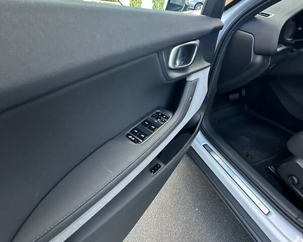 Белый Polestar 2, объемом двигателя 0 л и пробегом 83 тыс. км за 21000 $, фото 10 на Automoto.ua