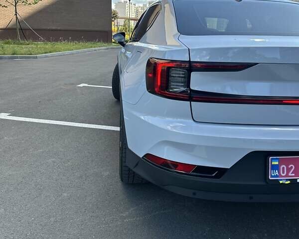 Белый Polestar 2, объемом двигателя 0 л и пробегом 83 тыс. км за 21000 $, фото 2 на Automoto.ua