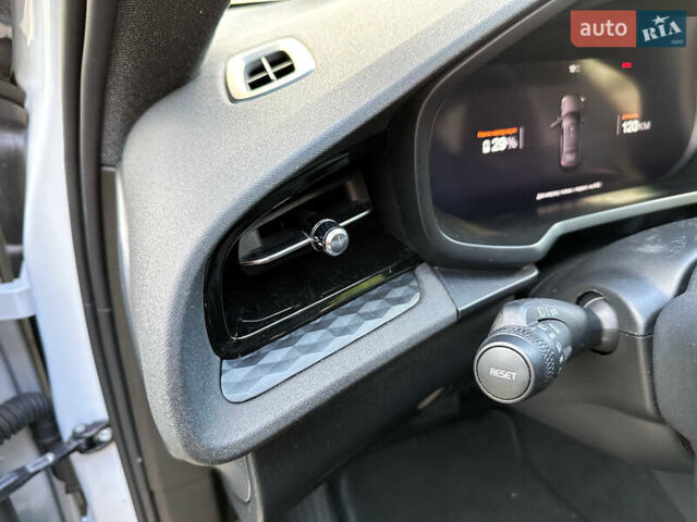 Білий Polestar 2, об'ємом двигуна 0 л та пробігом 42 тис. км за 21555 $, фото 61 на Automoto.ua