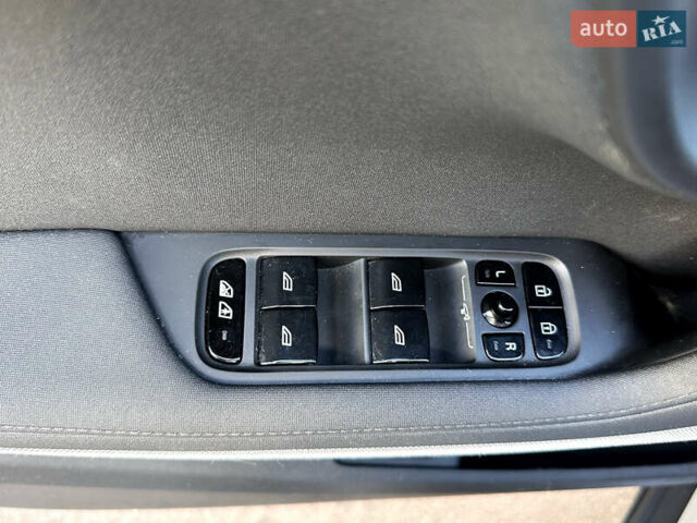 Білий Polestar 2, об'ємом двигуна 0 л та пробігом 42 тис. км за 21555 $, фото 35 на Automoto.ua