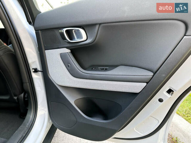 Білий Polestar 2, об'ємом двигуна 0 л та пробігом 42 тис. км за 21555 $, фото 53 на Automoto.ua