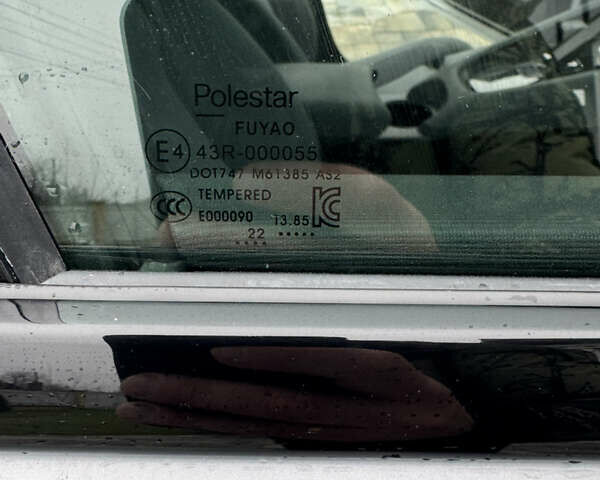 Белый Polestar 2, объемом двигателя 0 л и пробегом 103 тыс. км за 24000 $, фото 12 на Automoto.ua