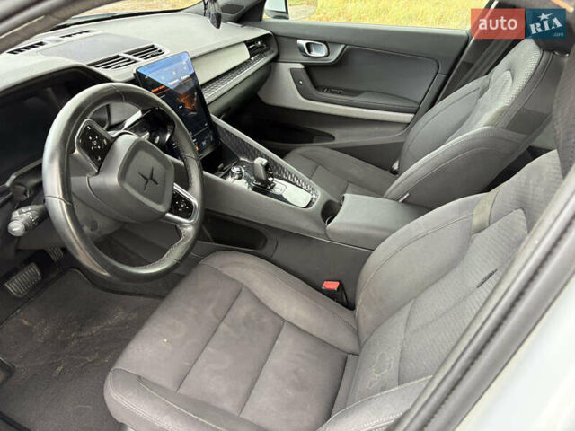 Белый Polestar 2, объемом двигателя 0 л и пробегом 51 тыс. км за 18800 $, фото 2 на Automoto.ua