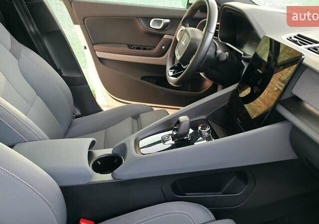 Білий Polestar 2, об'ємом двигуна 0 л та пробігом 111 тис. км за 21600 $, фото 13 на Automoto.ua