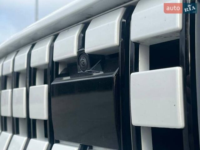 Белый Polestar 2, объемом двигателя 0 л и пробегом 78 тыс. км за 22490 $, фото 8 на Automoto.ua