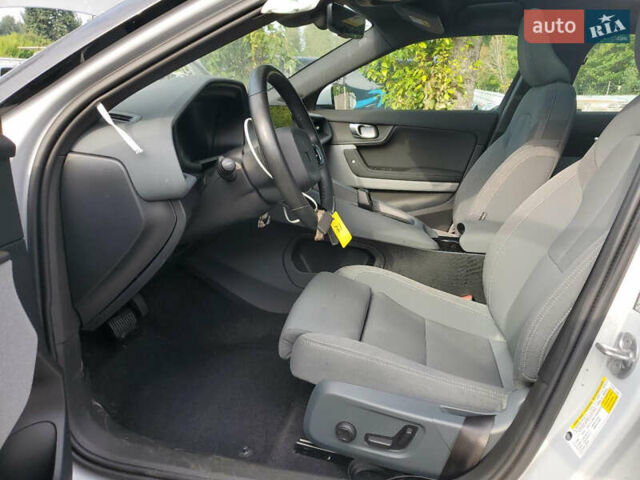 Білий Polestar 2, об'ємом двигуна 0 л та пробігом 120 тис. км за 16500 $, фото 6 на Automoto.ua