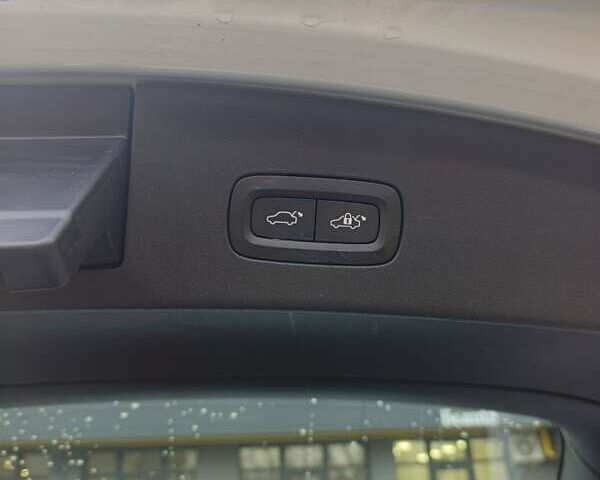 Белый Polestar 2, объемом двигателя 0 л и пробегом 150 тыс. км за 19999 $, фото 8 на Automoto.ua