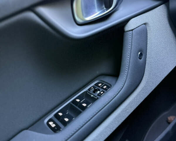 Білий Polestar 2, об'ємом двигуна 0 л та пробігом 32 тис. км за 22900 $, фото 50 на Automoto.ua