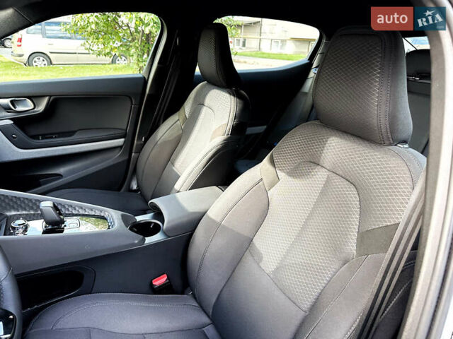 Білий Polestar 2, об'ємом двигуна 0 л та пробігом 42 тис. км за 21555 $, фото 79 на Automoto.ua