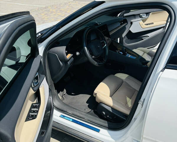 Белый Polestar 2, объемом двигателя 0 л и пробегом 50 тыс. км за 26000 $, фото 12 на Automoto.ua