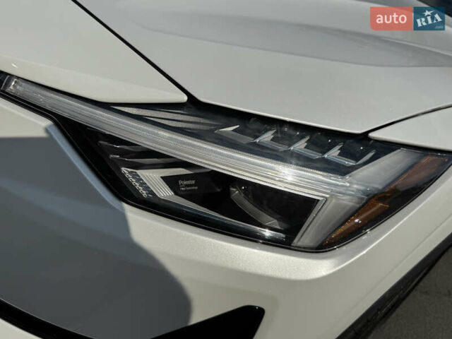 Білий Polestar 2, об'ємом двигуна 0 л та пробігом 8 тис. км за 24800 $, фото 28 на Automoto.ua