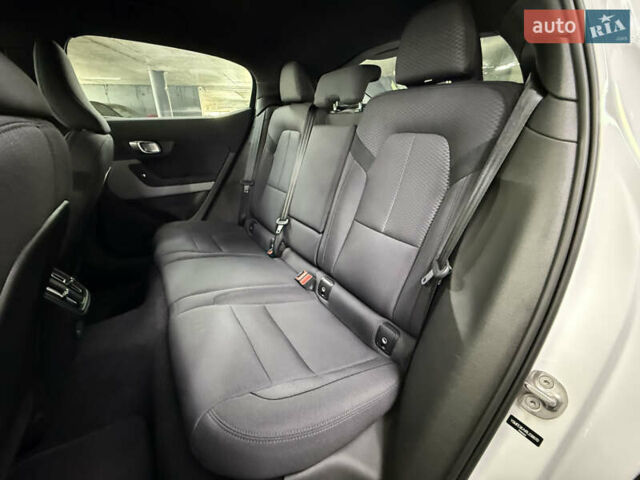 Білий Polestar 2, об'ємом двигуна 0 л та пробігом 7 тис. км за 25900 $, фото 21 на Automoto.ua