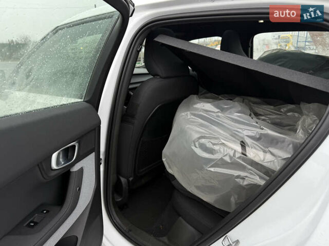 Белый Polestar 2, объемом двигателя 0 л и пробегом 40 тыс. км за 21850 $, фото 16 на Automoto.ua