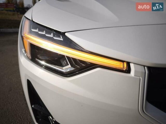 Білий Polestar 2, об'ємом двигуна 0 л та пробігом 92 тис. км за 22999 $, фото 30 на Automoto.ua