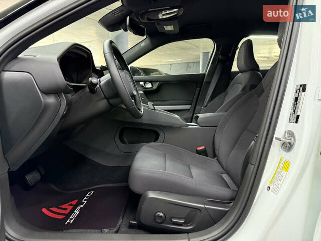 Білий Polestar 2, об'ємом двигуна 0 л та пробігом 7 тис. км за 25900 $, фото 20 на Automoto.ua