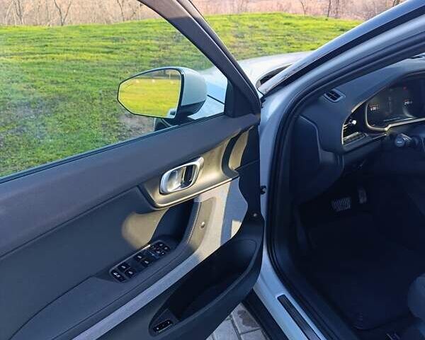 Білий Polestar 2, об'ємом двигуна 0 л та пробігом 53 тис. км за 22500 $, фото 18 на Automoto.ua