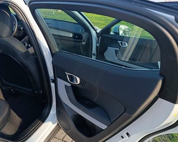 Білий Polestar 2, об'ємом двигуна 0 л та пробігом 53 тис. км за 22500 $, фото 22 на Automoto.ua