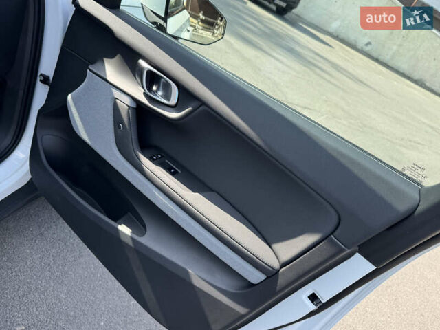 Білий Polestar 2, об'ємом двигуна 0 л та пробігом 8 тис. км за 24800 $, фото 15 на Automoto.ua