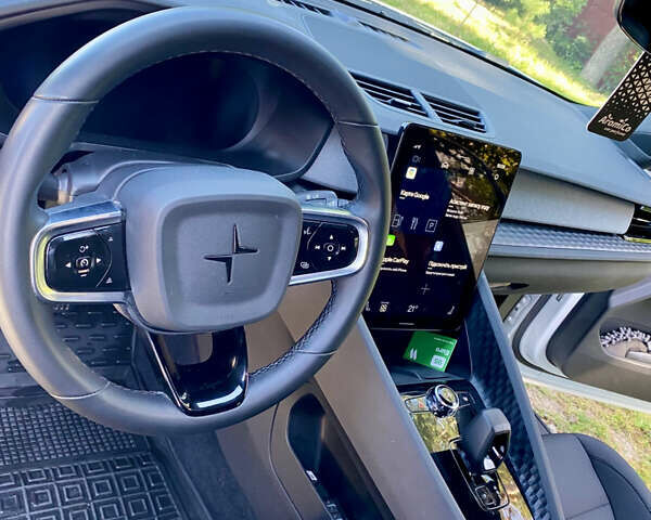 Белый Polestar 2, объемом двигателя 0 л и пробегом 68 тыс. км за 22800 $, фото 35 на Automoto.ua