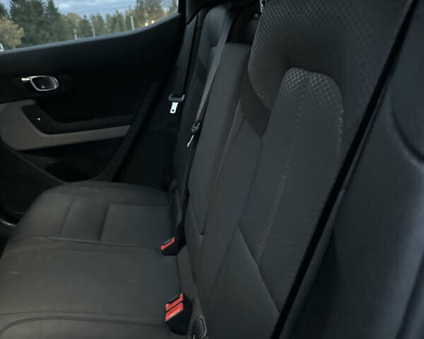 Білий Polestar 2, об'ємом двигуна 0 л та пробігом 65 тис. км за 18700 $, фото 25 на Automoto.ua