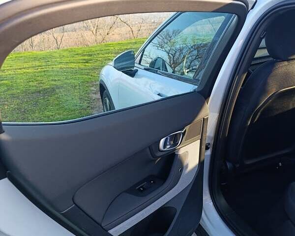 Білий Polestar 2, об'ємом двигуна 0 л та пробігом 53 тис. км за 22500 $, фото 20 на Automoto.ua